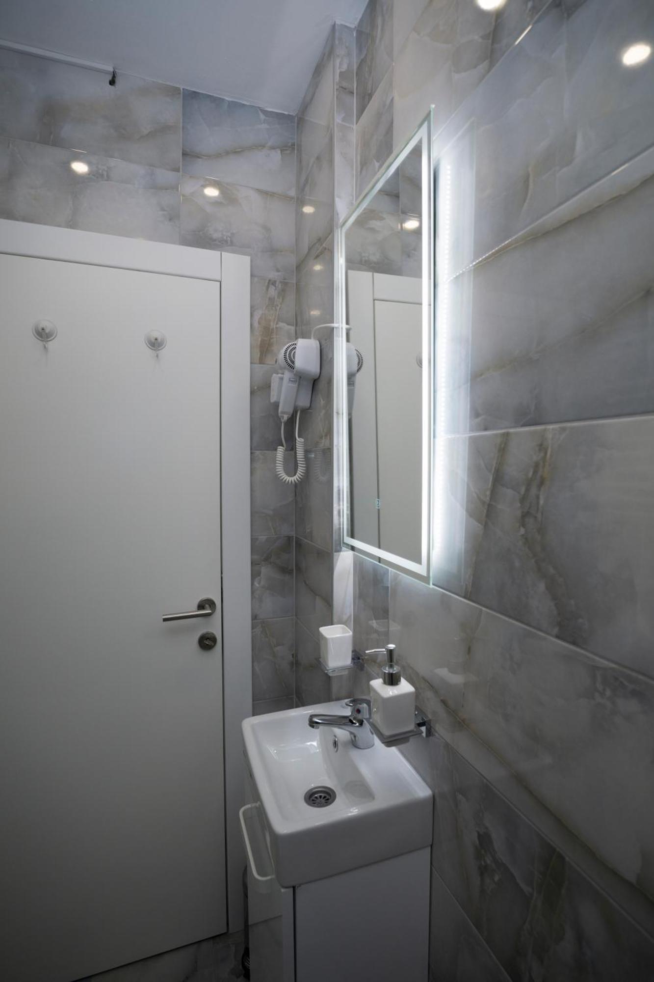 Inaya Apartman Free Parking サラエヴォ エクステリア 写真